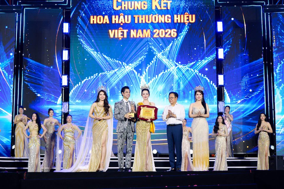 Hoa hậu Trí tuệ Trần Thị Ngọc Bích: Khát vọng nâng tầm ngành thẩm mỹ