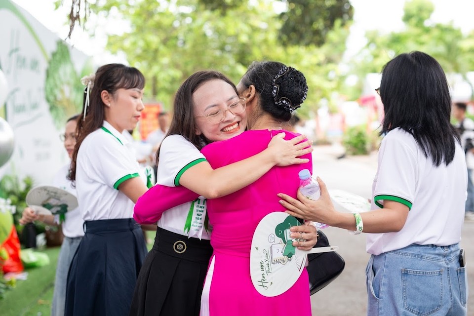 "Hẹn Ước Thanh Xuân" đưa cựu học sinh THPT Lê Lợi hội ngộ sau 20 năm