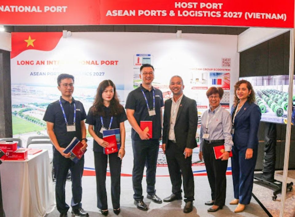 Cảng Quốc tế Long An được vinh danh “Công ty cảng xanh - Thông minh của năm 2026”