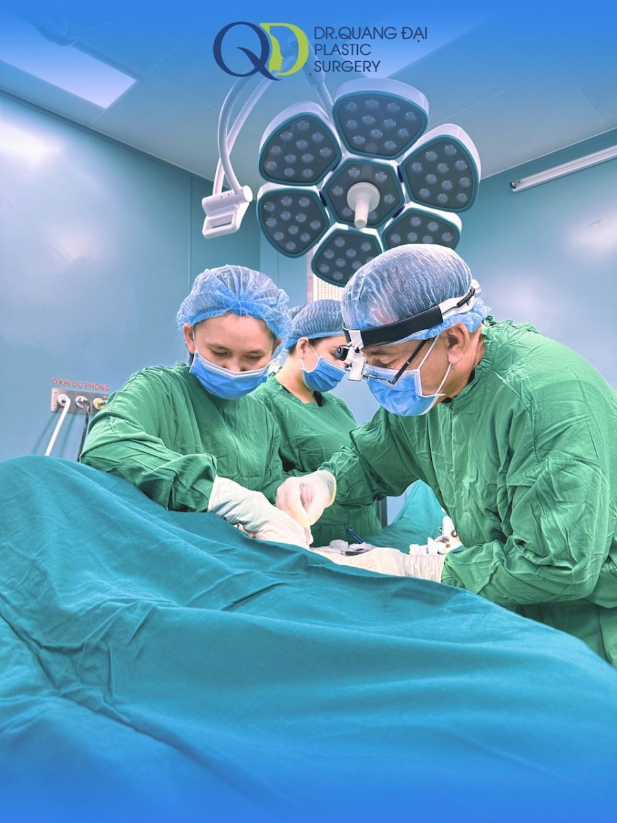 Bác sĩ CKII Trịnh Quang Đại: Từ “vệ sĩ” phòng gây mê đến “phù thủy” kiến tạo nhan sắc