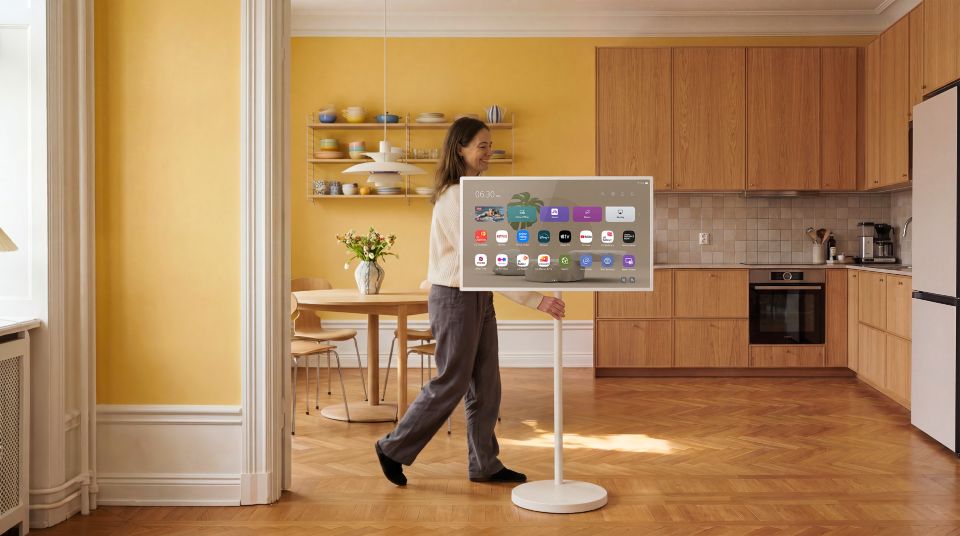 LG ra mắt StanbyME 2 Max tại Việt Nam, nâng tầm trải nghiệm giải trí di động với màn hình 32 inch 4K