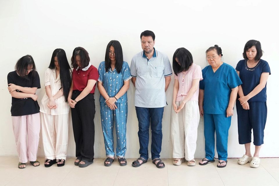 Triệt xóa đường dây núp bóng phòng khám để 'vẽ bệnh', thu lợi hàng chục tỷ đồng