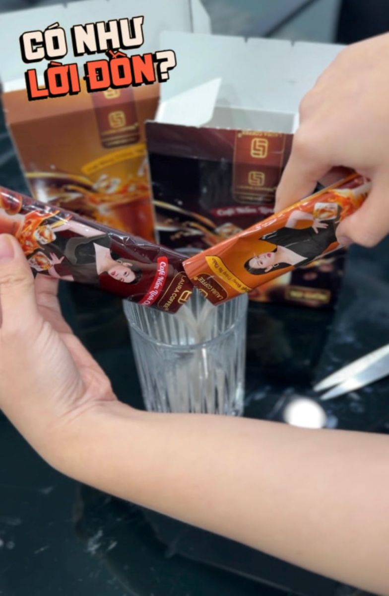 Pha 4 gói cà phê Laura của Nhật Kim Anh nhưng chả thấy linh chi hay đông trùng