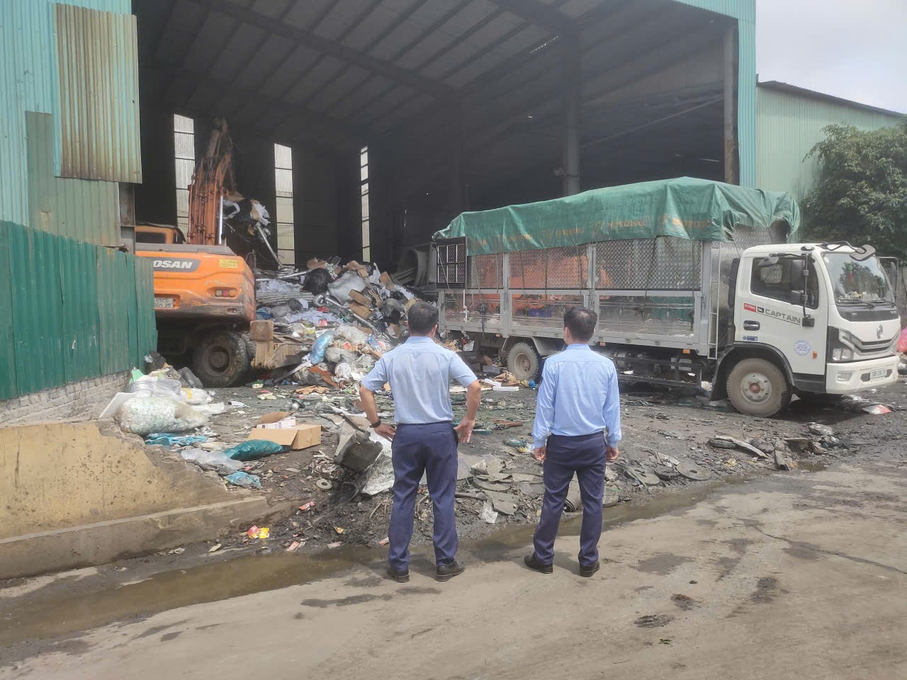 Tiêu hủy gần 76.000 hộp bột rau vi phạm, trị giá khoảng 2,66 tỷ đồng