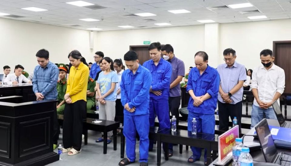 Mức án nghiêm khắc đối với các bị cáo cầm đầu vụ sản xuất thực phẩm chức năng giả