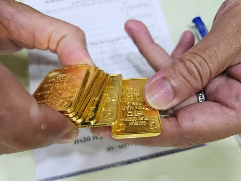 Giá vàng ngày 3/8/2026: Vàng trong nước neo cao