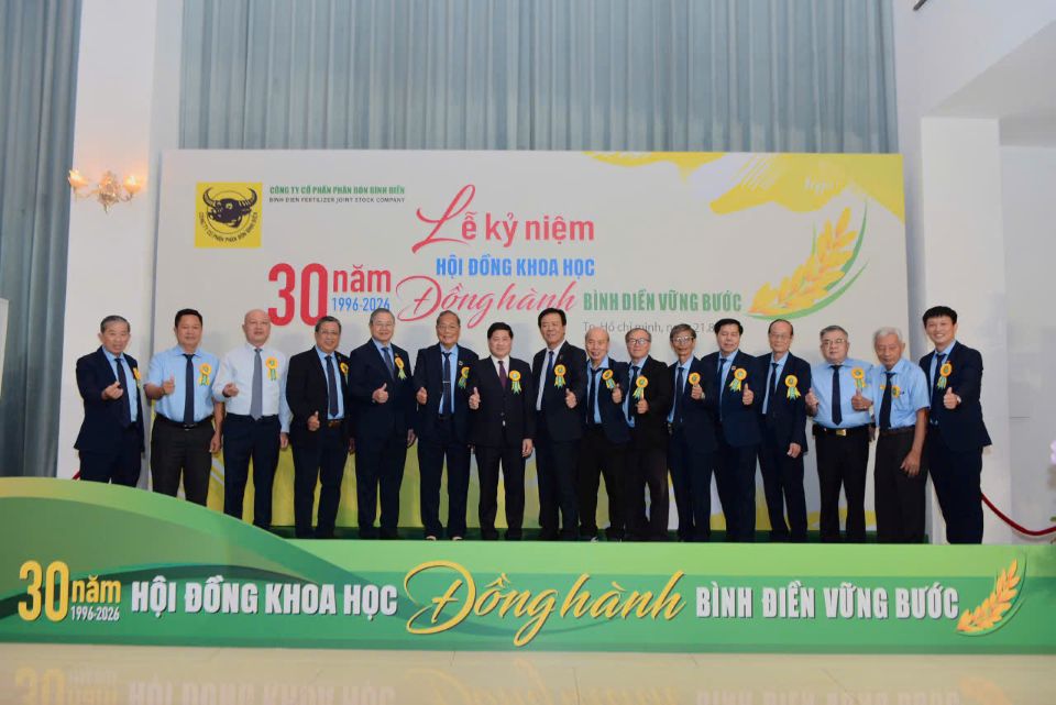 30 năm đưa khoa học vào doanh nghiệp, đồng hành cùng nông dân