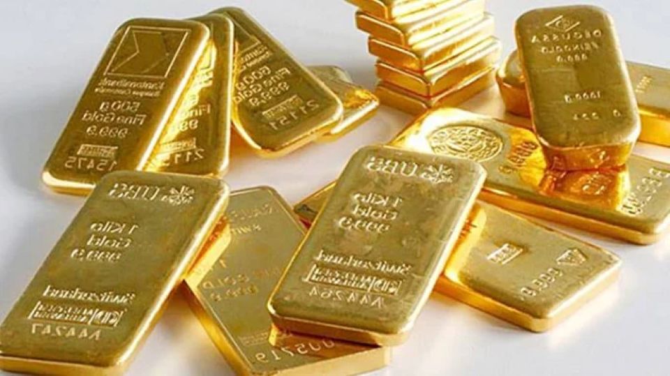 Giá vàng ngày 24/8/2026: Vàng trong nước đi ngang, thế giới vượt mốc 4.600 USD/ounce