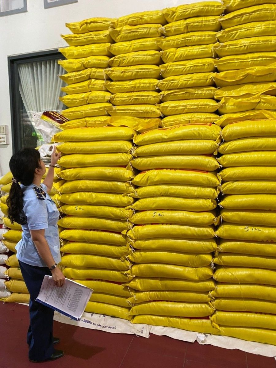 Cà Mau: Phát hiện, xử lý cơ sở kinh doanh 1.200 kg gạo không rõ nguồn gốc, xuất xứ