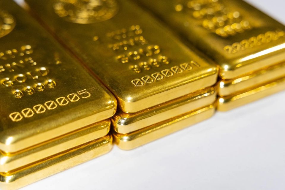 Giá vàng ngày 7/9/2026: Vàng trong nước đi ngang, vàng thế giới chao đảo chờ tin từ Fed