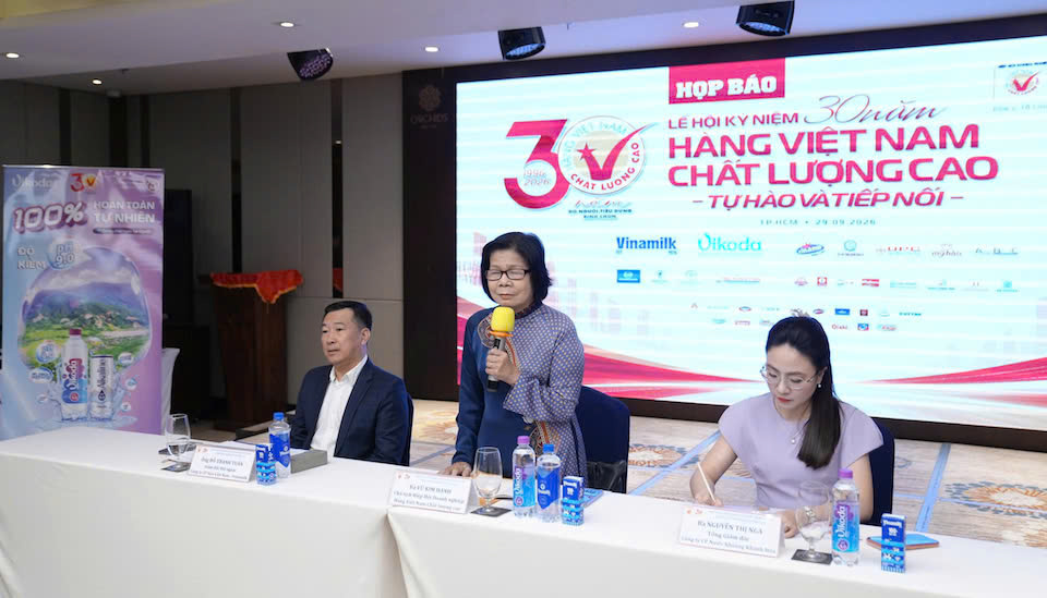 Hành trình 30 năm Hàng Việt Nam Chất lượng cao: Chạm vào ký ức, nối dài tương lai 