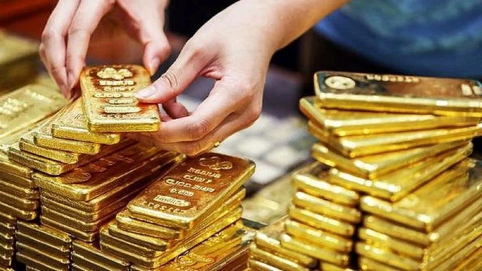 Giá vàng ngày 8/10/2026: Vàng trong nước đồng loạt hạ nhiệt