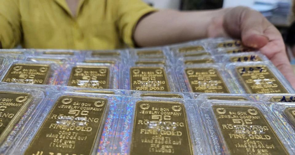 Giá vàng ngày 11/10/2026: Vàng trong nước đi ngang, USD tiếp tục đà bứt phá