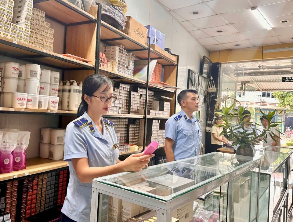 Thái Nguyên: Tăng cường kiểm tra, xử lý vi phạm trong kinh doanh mỹ phẩm