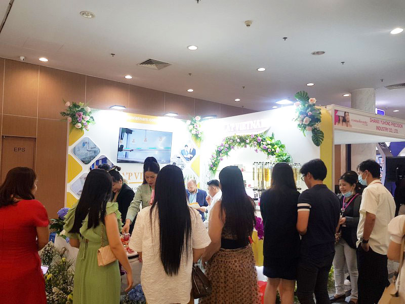 Gian hàng trưng bày nước hoa của LA’P Việt Nam tại sự kiện Vietbeauty 2023