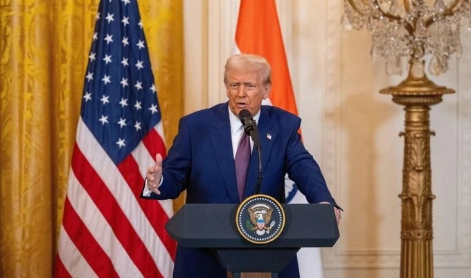 Tổng thống Donald Trump tạm dừng thuế đối ứng với hơn 75 quốc gia trong 90 ngày, riêng Trung Quốc thuế tăng lên 125%