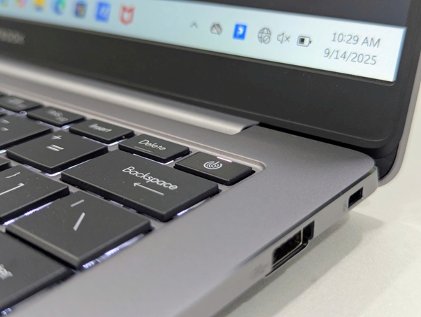 ASUS ra mắt ExpertBook P5 P5405