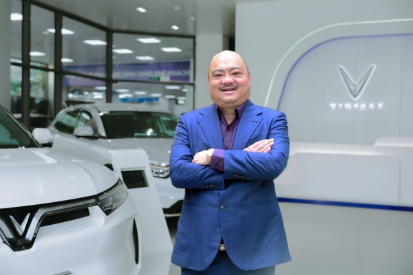 Doanh nhân kỳ cựu trong ngành ô tô “tất tay” đầu tư vào hệ thống đại lý VinFast
